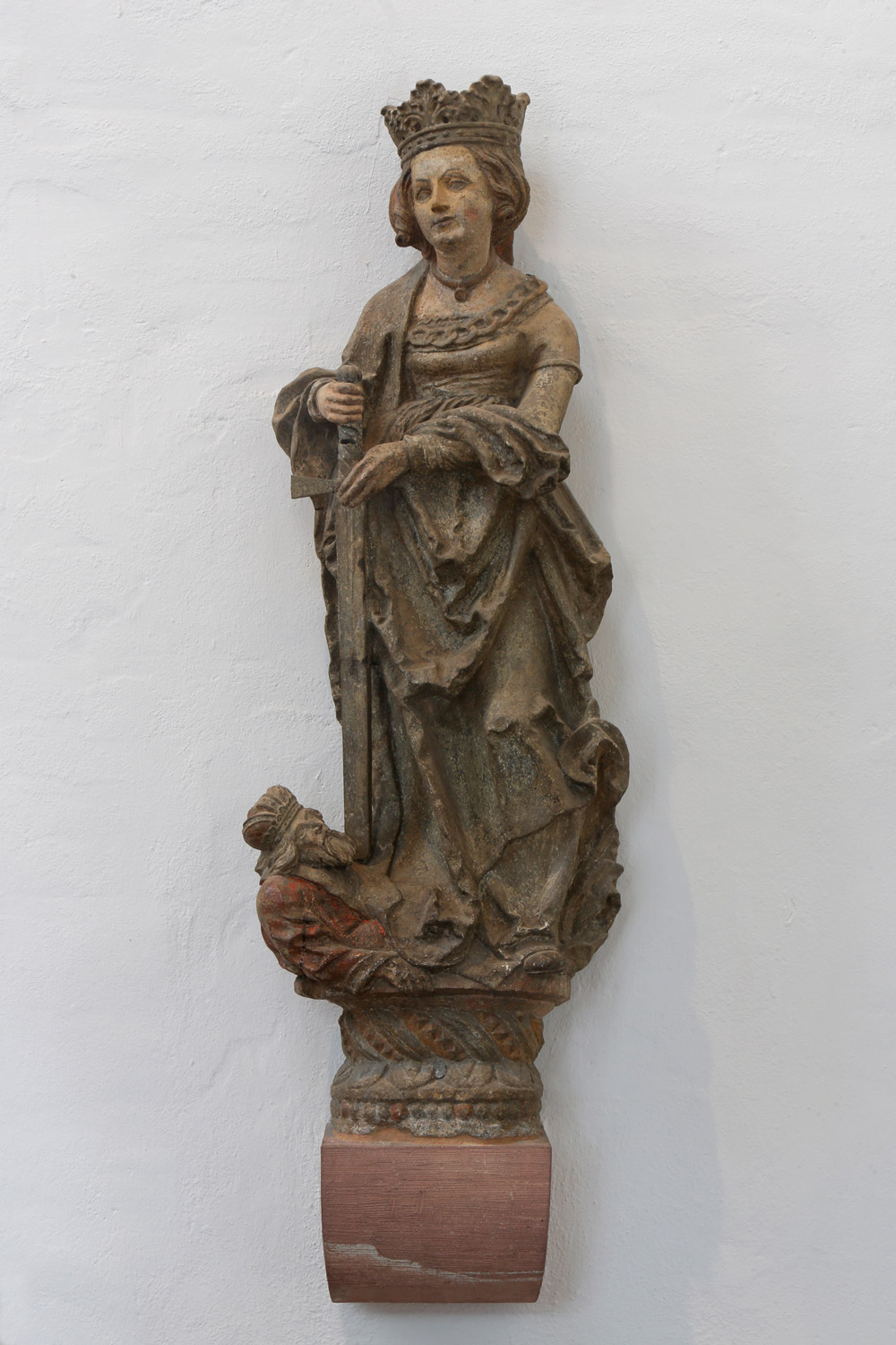 Statue of Saint Catherine from the sixteenth century
