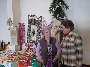 Siebenbürger Frauengruppe: Basar-Verkauf